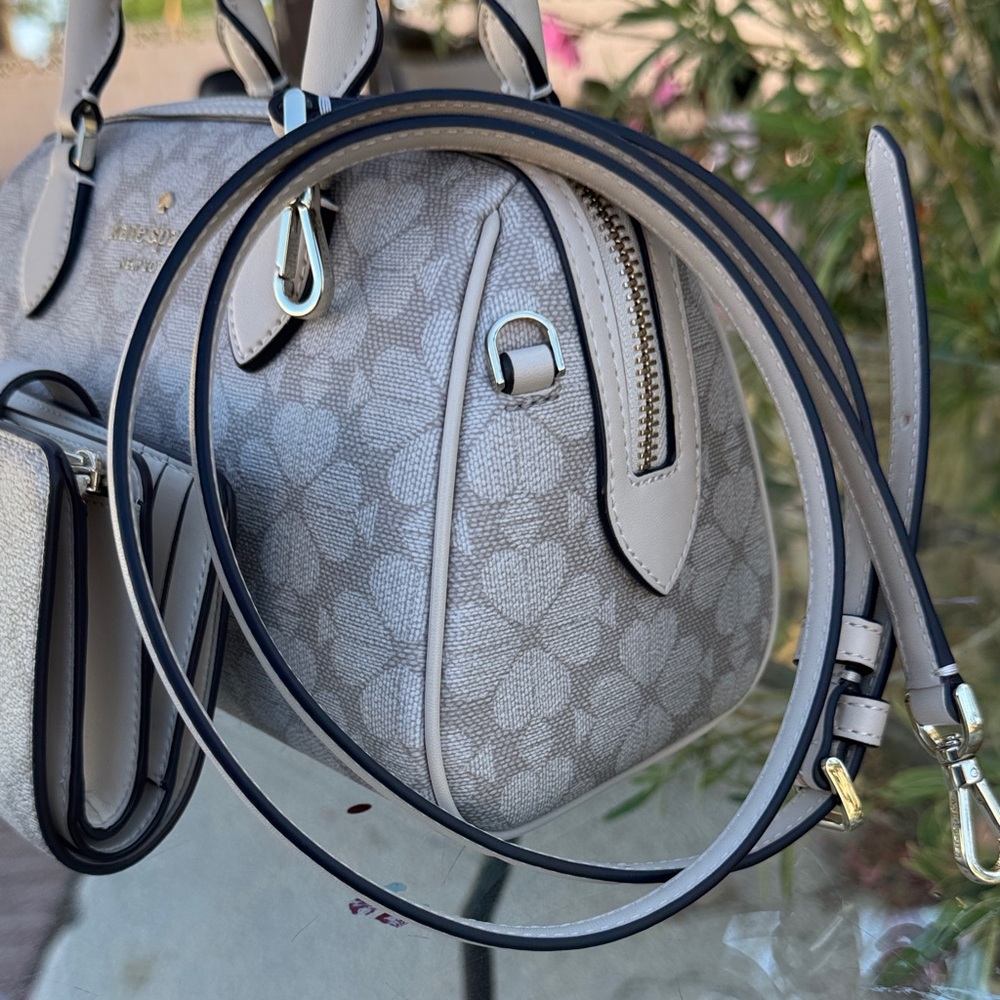 Kate Spade Beige and Cream Satchel Set - Picture 3 of 9